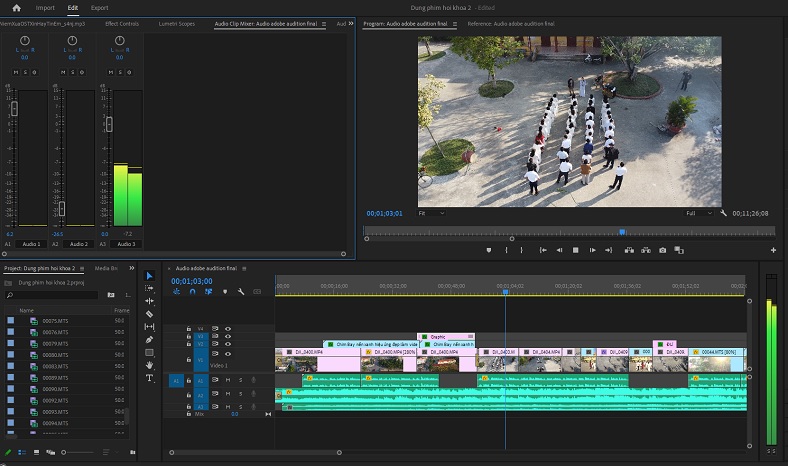 Giao diện chỉnh sửa âm thanh chuyên nghiệp trong Adobe Premiere Pro, hiển thị các track audio trên Timeline và bảng điều khiển Essential Sound để xử lý tạp âm và mix nhạc.