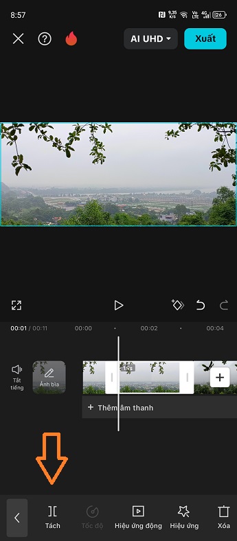 Giao diện cắt ảnh trong ứng dụng Capcut, sử dụng công cụ có hình cái kéo để chỉnh sửa hình ảnh.